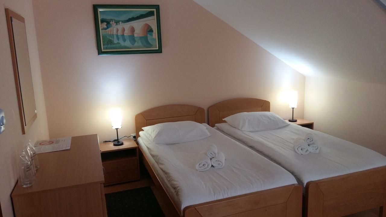 Stari Mlin Hotel Vrsac Esterno foto